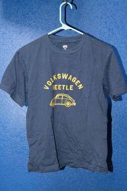 Uniqlo UT Men's Black Volkswagen VW Beetle Short Sleeve T-Shirt